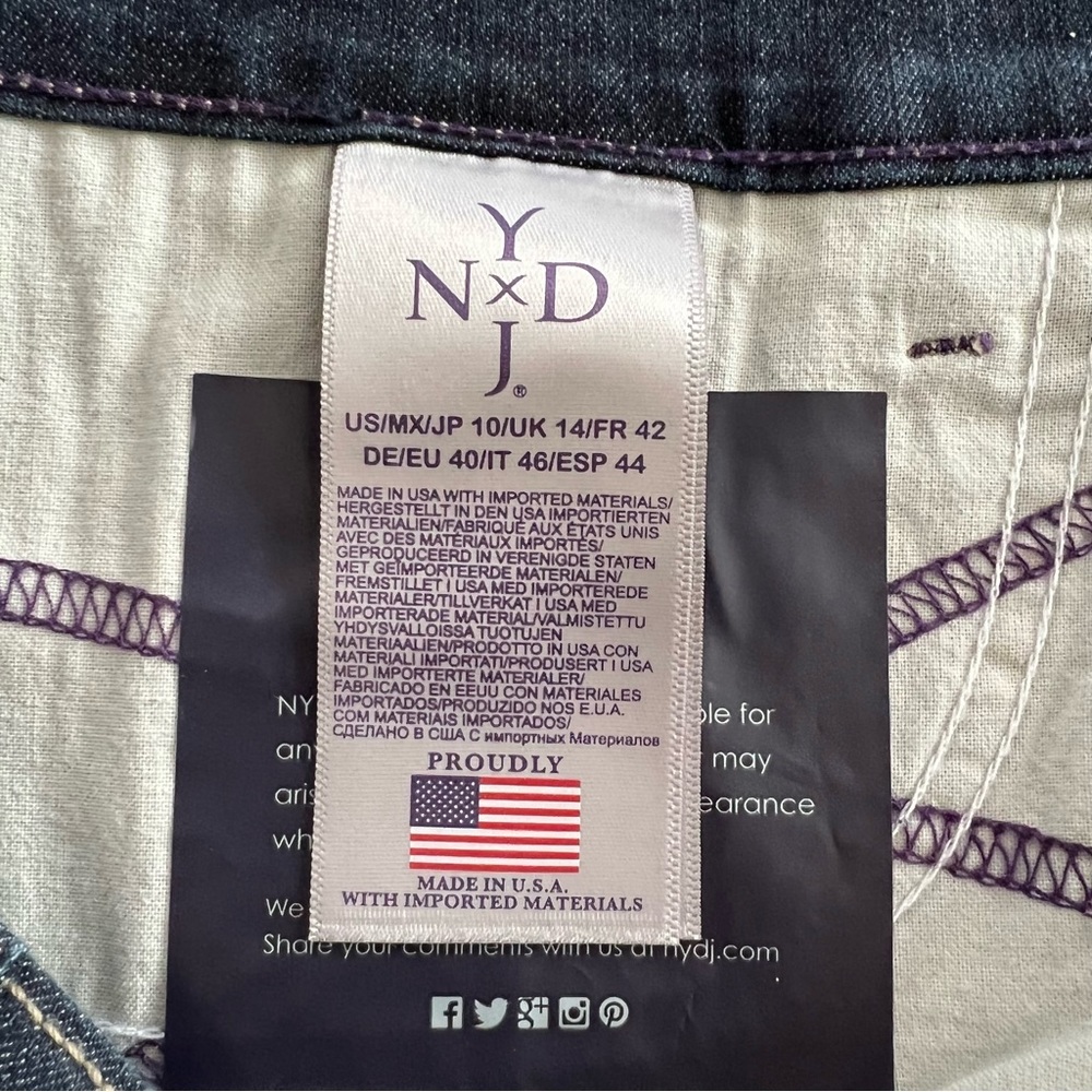 NWT NYDJ Slimming Lift Tuck Bermuda Shorts rolled cuff in Hollywood Blue Size 10 - Picture 7 of 11